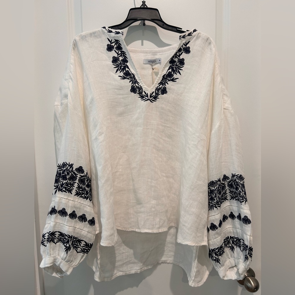 Mersea Seville White and Dark Blue Embroidered Linen Top XL